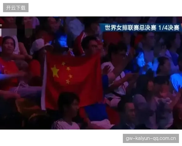 女排主帅暂停时怒吼震场，队员回场后连得八分的奇迹瞬间